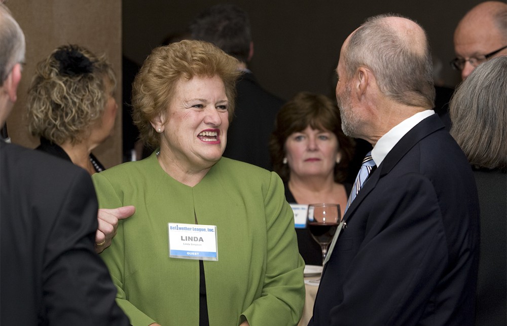 Bellwether League Inc. Co-Founder and Chairman Jamie Kowalski chats with Linda Simpson, wife of Bob Simpson (Bellwether Class of 2012)