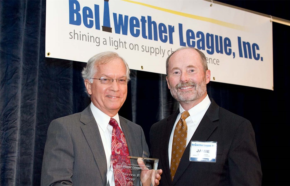 Bellwether Class of 2011 Inductee Steven P. Gray with Jamie Kowalski.