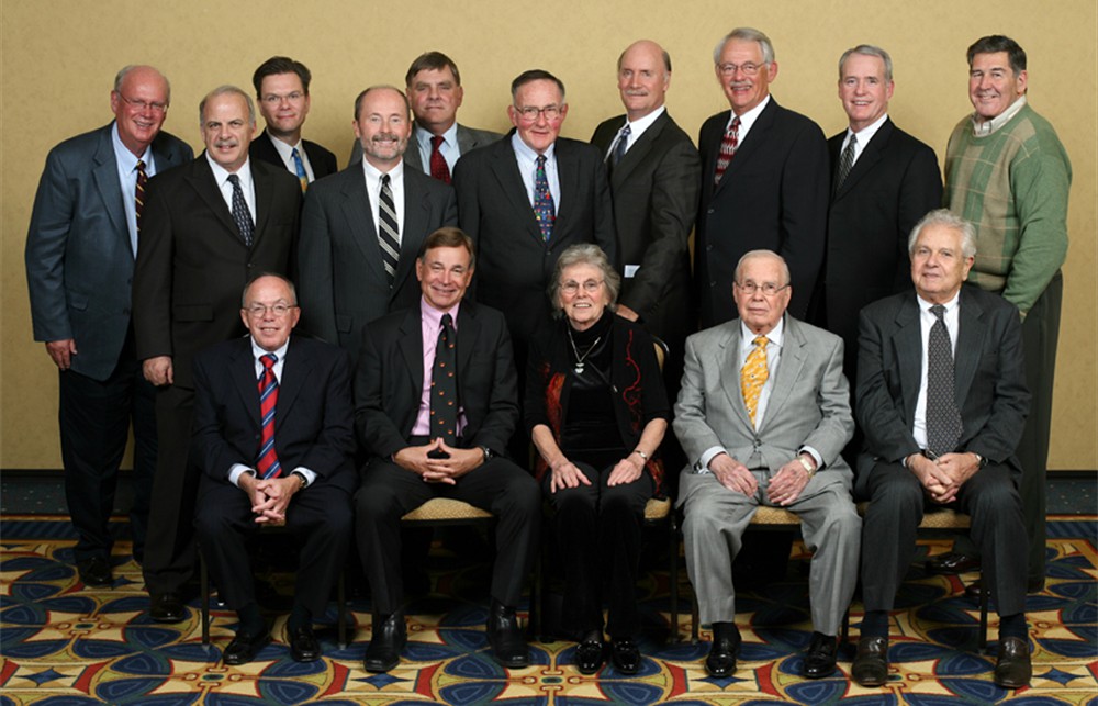 Bellwether League Inc. Board of Directors and 2008 Inductees • Front row left to right: Robert P. (Bud) Bowen, Tom Pirelli, Christine Ammer (for Dean S. Ammer, Ph.D.), Gene D. Burton and Alex J. Vallas • Back row left to right: Thomas W. Hughes, Patrick E. Carroll Jr., Rick Dana Barlow, Jamie C. Kowalski, James F. Dickow, Thomas W. Kelly, Richard A. Perrin, Lee C. Boergadine, John B. Gaida and Laurence A. Dickson