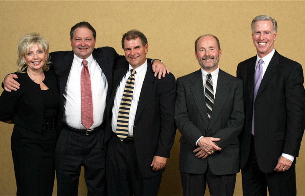 Bellwether League Inc.'s 2008 Founding Sponsors Pictured from left to right: Susan Meyer, Kimberly-Clark Health Care; Rand Ballard, MedAssets; Keith Kuchta, Kimberly-Clark Health Care; Jamie Kowalski, Owens & Minor; Peter Baker, Hospira • Not pictured: Premier Purchasing Partners