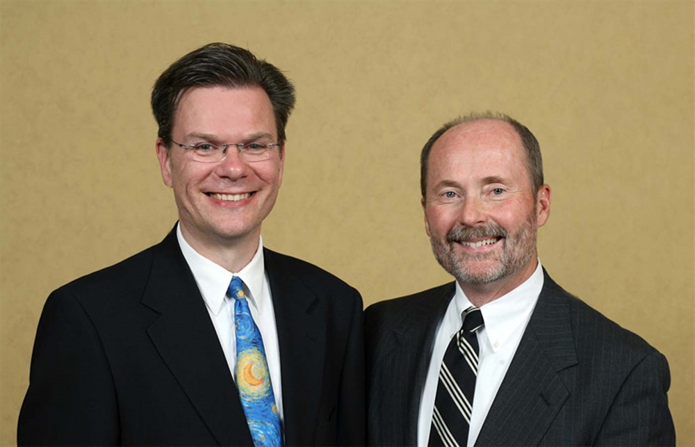 Bellwether League Inc. Co-Founders
Executive Director Rick Dana Barlow (left) and Chairman Jamie C. Kowalski (right)
