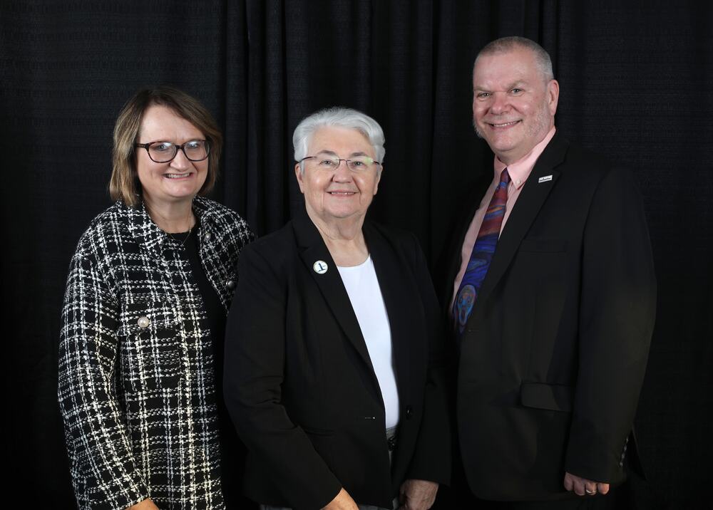 BLF Board of Directors 2023 (left to right): Deborah Templeton, Secretary, Bellwether Class of 2023; Barbara Strain, Chairman, Bellwether Class of 2021; and Rick Barlow, Co-Founder, Executive Director and Treasurer