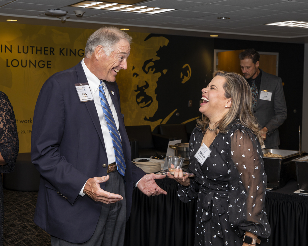 Carl Meyer, Bellwether Class of 2019, enjoys a lighter moment with Bergeth Guzman, Vizient, BLF Founding Sustaining Sponsor.