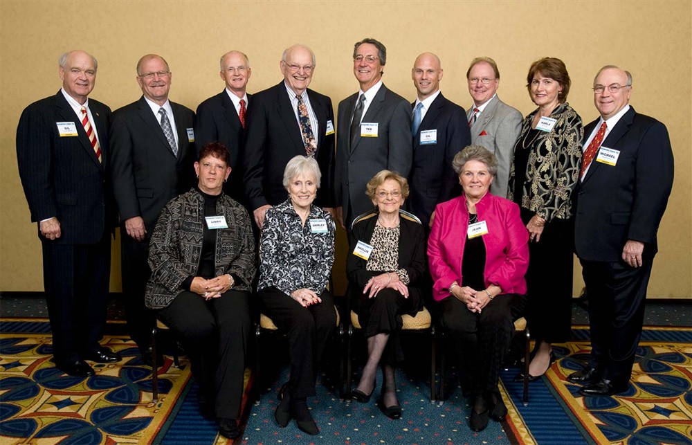 Bellwether Class of 2010 family:  •  Back row (left to right): Gil Minor III, Frank Kilzer, Curt Selquist, Dan Mayworm, Ted Almon, Gil Minor IV, Kim C. Gossett, Karla Louviere and Michael Louviere.  •  Front row (left to right): Libby Kilzer, Shirley Mayworm, Phyllis Soth and Jean Majors.
