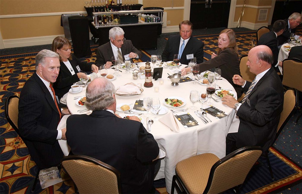 Attendees of Bellwether League Inc.’s 2009 Honoree Induction Dinner