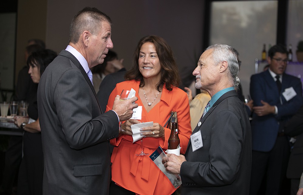 Bellwether Chairman Nick Gaich (right) (Bellwether Class of 2013) with Maria Hames, HealthCare Links (center) and Founding Sustaining Sponsor Vizient’s Tom Finucaine (left).